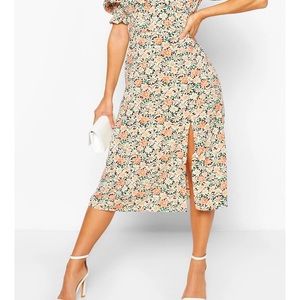 Boohoo dress with slit. Size 6